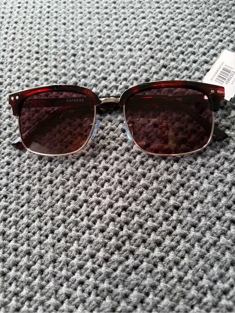 Express Womens Tortoiseshell Frame Sunglasses with Brown Lenses
